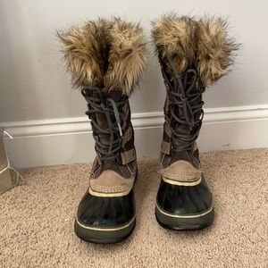 Sorel Joan of Arctic boot